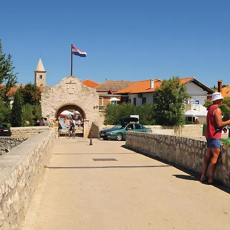 Beautiful In With Kitchen