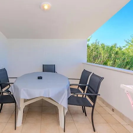 Beautiful In With Kitchen * Nin