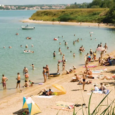 Beautiful In With Kitchen Apartment Nin