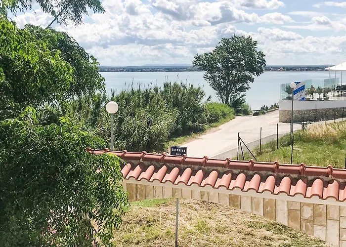 דירה Beautiful In With Kitchen *