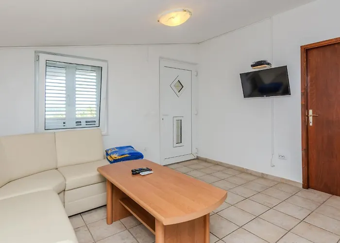 Beautiful In With Kitchen *